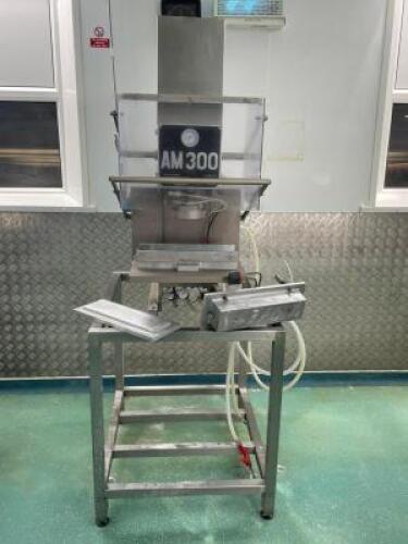 JOHN HUNT AM300 Automatic Pie Press; Serial Number: 13B91235/2013; Year: 2013; Stroke: 100mm; Capacity: 20kN (Note: Tooling Not Included)