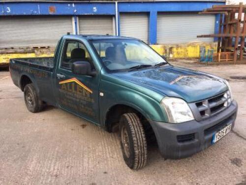 ISUZU Rodeo 2.5TD LWB S-Cab 2WD Pickup; VRM: YS05WYR; Date of Registration: 11 July 2005; MOT: 5 November 2018; Odometer: 327,440