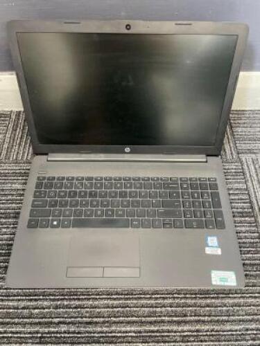 HEWLETT-PACKARD, 250 G7 Notebook PC Laptop Computer with Charger; Specification: GenuineIntel, Intel(R) Core(TM) i5-8265U CPU @ 1.60GHz, Cores: 4, Stepping: 12, Nominal speed: 1600MHz, Max speed: N/A, External Clock: 100 MHz RAM: 8GB Hard Drive: 256GB NV