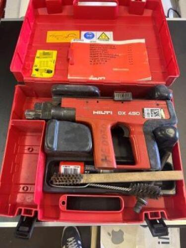 HILTI DX450 Nail Gun and Case