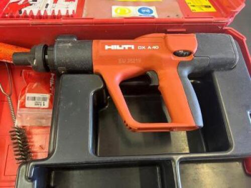 HILTI DX A40 Powder Actuated Nail Fastening Gun and Case