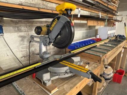 DEWALT DW708-DR 5088 Sliding Compound Mitre Saw; Blade Diameter: 305mm; Cut Depth: 180mm