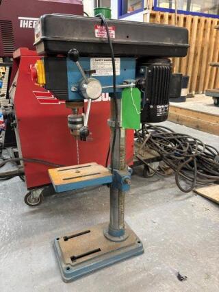 CLARKE Metalworker CDP-10B 2 Speed Bench Mounted Pillar Drill (240v)