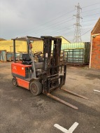 TOYOTA 6FB25 Electric Counter Balance Forklift Truck with Side Shift; Year: 1998; Hours: 23,005; Capacity: 2.5 Ton; Max Lift Height: 4500mm (H); Includes ELECTRIC RNERGIC Plus RX-M-40-60 Charging Unit