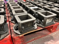 28 x 100mm Steel Concrete Testing Block Moulds - 3