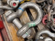 8 x Bow-Shackle; 1 x 10 Tonne; 3 x 12 Tonne; 1 x 35 Tonne; 3 x 17 Tonne (URN 12) - 3