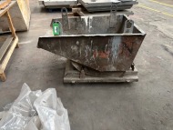 400L Forklift Attachment Tipping Skip; 1 Tonne Capacity (URN 54) - 3