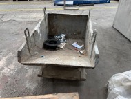 400L Forklift Attachment Tipping Skip; 1 Tonne Capacity (URN 54) - 5