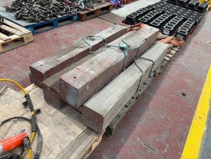 4 x Timber Skids (URN 81)