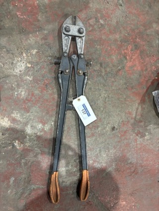 1 x Pair of MAGUNSSON 30'' Bolt Croppers