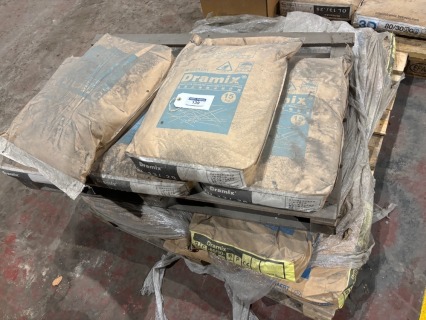 Contents to 3 x Pallets To Include: 13 x 15KG Bags of DRAMIX Concrete Steel Fibers, 16 x 600g Bags of OSCRETE 12mm HP Fibers