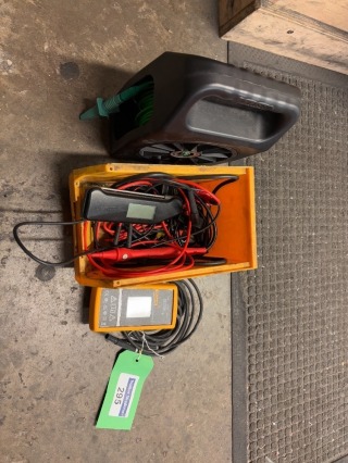 FLUKE 9040 Phase Rotation Indicator and CLIFF 50M R2 Wander Lead on Cable Reel