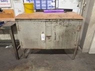 Workshop Cabinets and Work Bench with Vice - 5