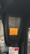 LINDE Model H35T-01 LPG Counter Balance Fork Lift Truck with Enclosed Cab and Side Shift; Capacity: 3500kgs; Year: 2011; Serial Number: X2X393B04917. Please Note: This Lot is to be Retained to the Last Day Assit with Clearance - 22