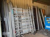 EIGER 500 mobile aluminium tower scaffolding with outriggers and 3 x platforms; Height: 5 metres