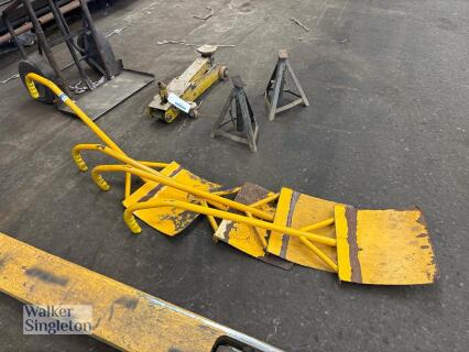 4 x metal floor scrapers