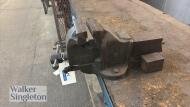 1.8m x 0.7m steel work bench with drawer, cupboard & wooden engineers vice - 5
