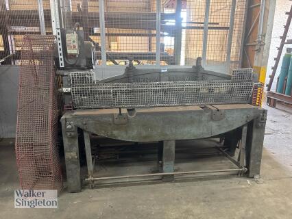 MORGAN guillotine 1.8m bed