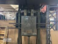 Hydraulic tube former