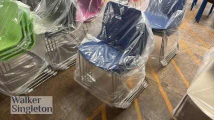 5 x blue on chrome frame chairs - New