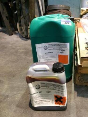 25 Litre Drum of Aquacut 9/8 Cutting Fluid and 5 Litre Container of Aquaclean SC Cutting Fluid