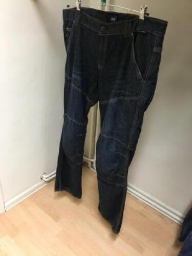 ROUTE ONE Jeans 5 Trousers Model: N/A Colour: Blue Size: 36 Approximate Retail Price (GBP):60 URN: WS10254