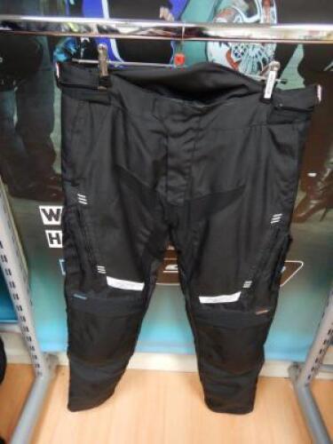 RST Rallye Trousers Model: N/A Colour: Black Size: XL Approximate Retail Price (GBP):120 URN: WS11044