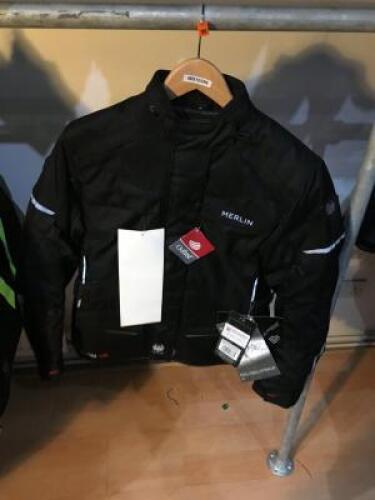 MERLIN Outlast Jackets Model: MWP091 Colour: Black Size: S Approximate Retail Price (GBP):200 URN: WS10596