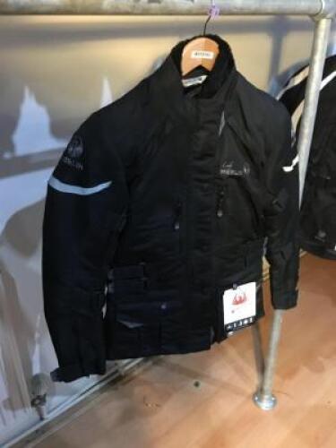 MERLIN ISIS Waterproof Street Jackets Model: MWP013 Colour: Black Size: S Approximate Retail Price (GBP):140 URN: WS10592