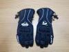 AKITO Station Gloves Model: N/A Colour: Black Size: XS Approximate Retail Price (GBP):35 URN: WS11939