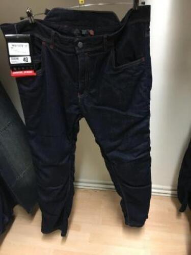 AKITO District Jean Trousers Model: N/A Colour: Dark Blue Size: 40 Approximate Retail Price (GBP):90 URN: WS10273