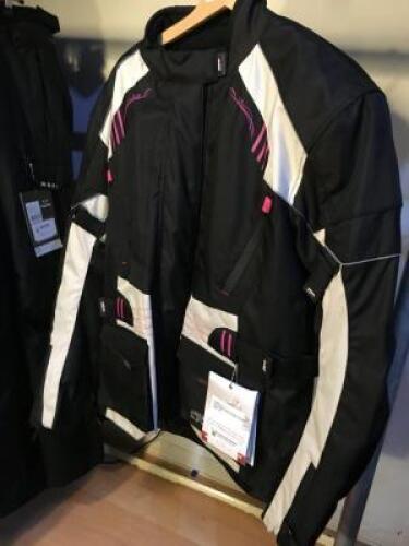 ARMA MOTO Kiso 2 Ladies Jackets Model: N/A Colour: Black / Stone / Fuchsia Size: 16 Approximate Retail Price (GBP):120 URN: WS10631