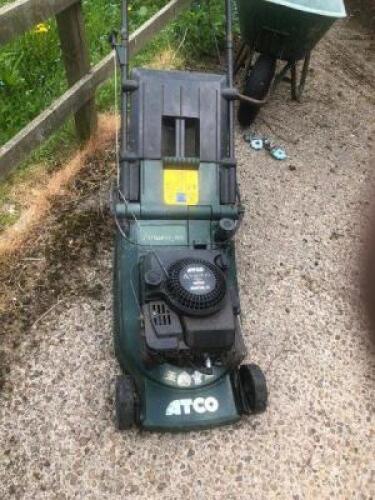 ATCO Admiral 16S Rear Roller Rotary Lawn Mower with BRIGGS and STRATTON Quantum 35 Petrol Engine (Deck/Height Adjuster Issues) (VAT to be Charged against Buyers Premium Only - Not the Hammer Price)