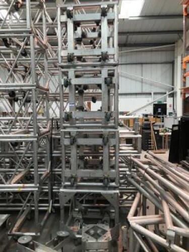 4x Sections THOMAS Wheeled (exterior and interior) Aluminium Truss 65 x 75 x76 cm