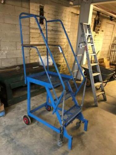 Mobile 4 Rung Working Platform; Max Working Height: 900mm