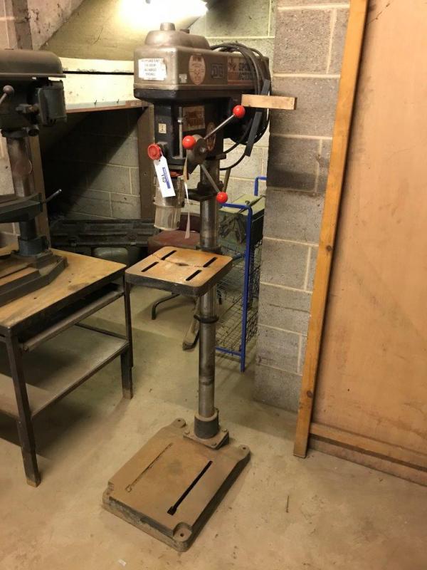 Floor standing outlet pillar drill