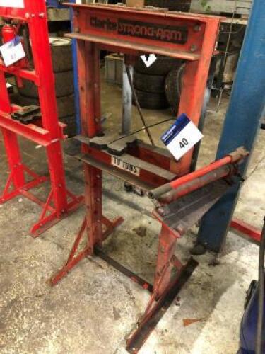 CLARKE 10 Tonne Strong Arm Hydraulic Press